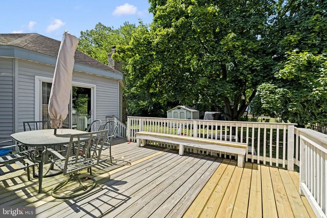 1073 WALLACE AVE, Roebling, NJ 08554