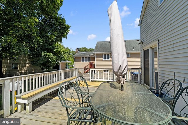 1073 WALLACE AVE, Roebling, NJ 08554