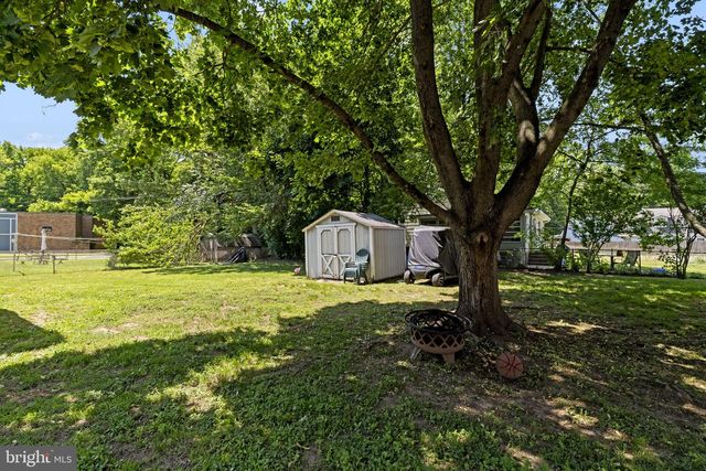 1073 WALLACE AVE, Roebling, NJ 08554