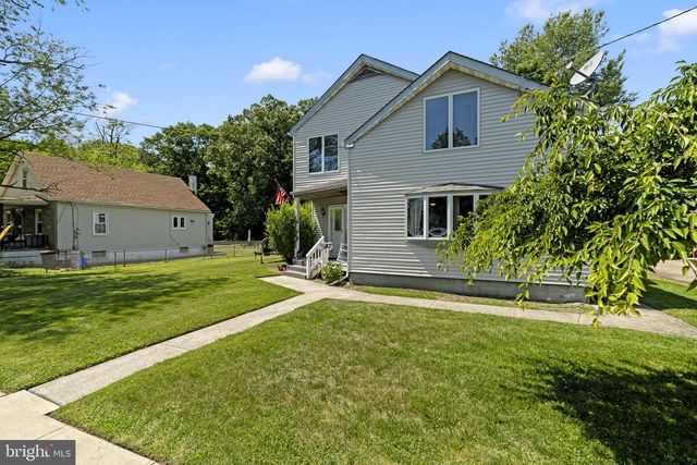 1073 WALLACE AVE, Roebling, NJ 08554