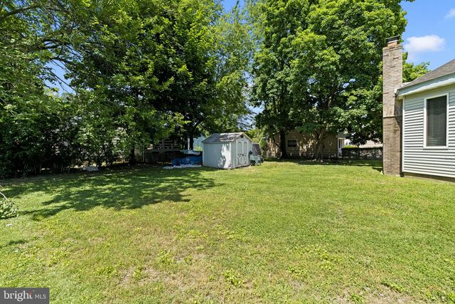 1073 WALLACE AVE, Roebling, NJ 08554