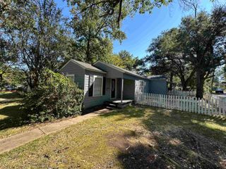 2628 Oaklawn, Tyler, TX 75701