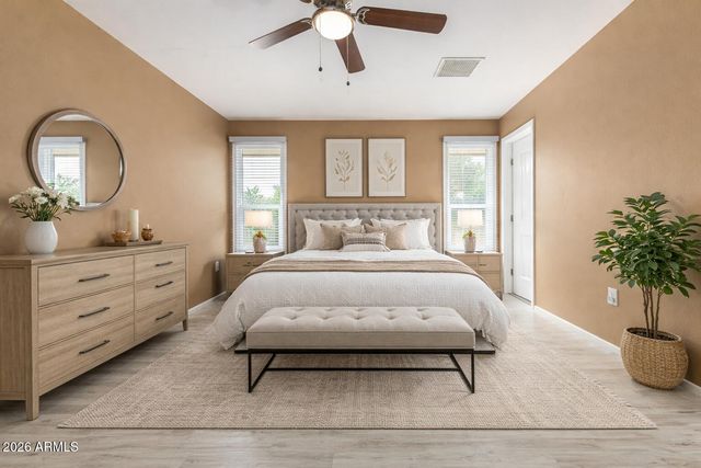 9425 W ROLLING HILLS Drive, Sun City, AZ 85351