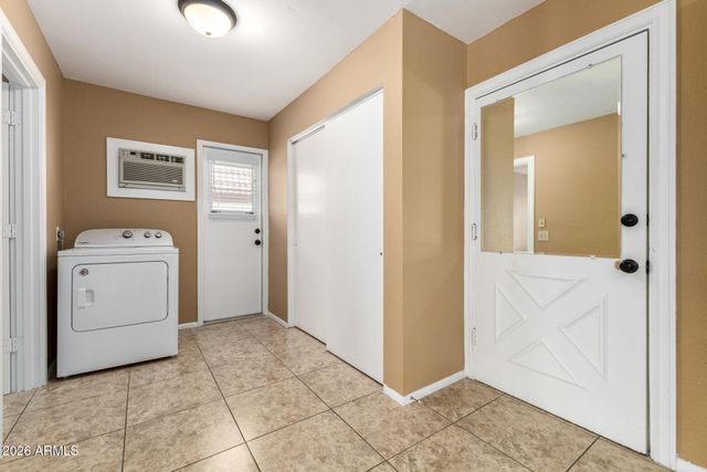 9425 W ROLLING HILLS Drive, Sun City, AZ 85351