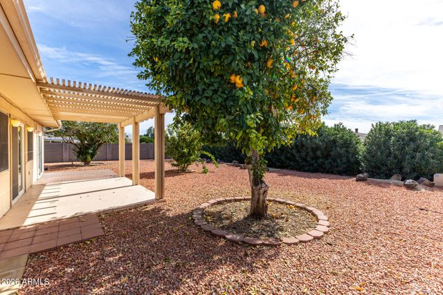 9425 W ROLLING HILLS Drive, Sun City, AZ 85351