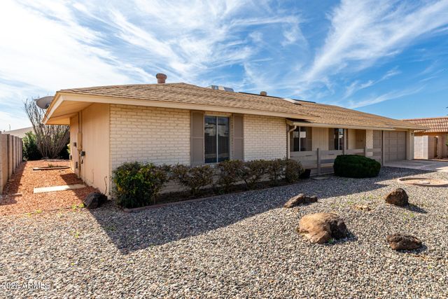 9425 W ROLLING HILLS Drive, Sun City, AZ 85351