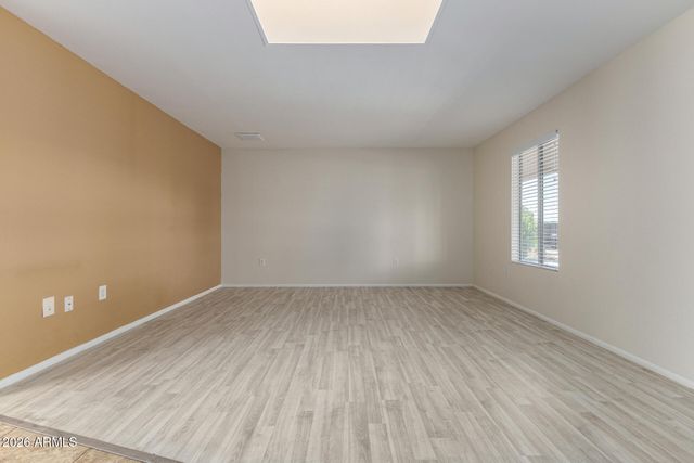 9425 W ROLLING HILLS Drive, Sun City, AZ 85351