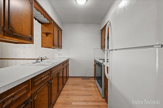 7763 Coachman Lane, Jenison, MI 49428