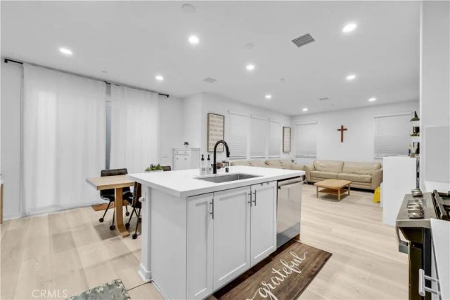 16272 Meadowhouse, Chino, CA 91708
