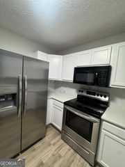 355 Magnolia Gardens Walk, Mcdonough, GA 30253