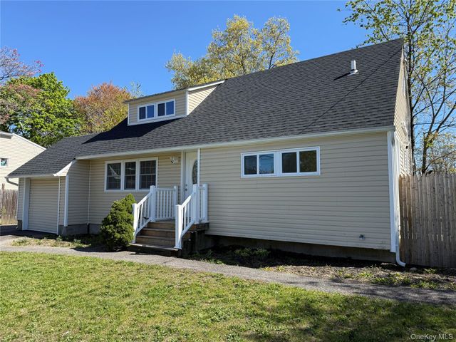 60 Meadowbrook Drive, Brentwood, NY 11717