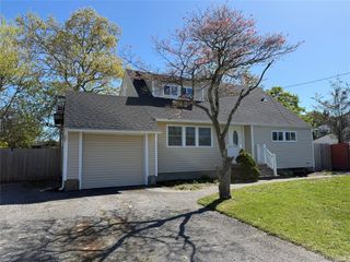 60 Meadowbrook Drive, Brentwood, NY 11717