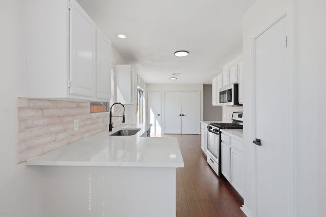 13800 Spring Heath RD, Pflugerville, TX 78660