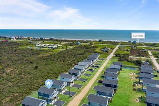 1084 Johnson Road, Gilchrist, TX 77617