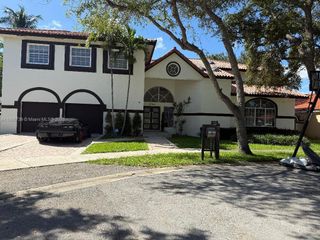 15106 NW 89th Ct, Miami Lakes, FL 33018