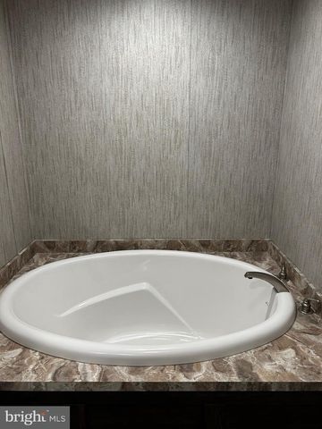 86 APOLLO COURT, Martinsburg, WV 25405