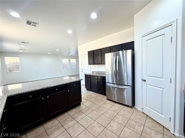 6979 Painted Vista Court, Las Vegas, NV 89142