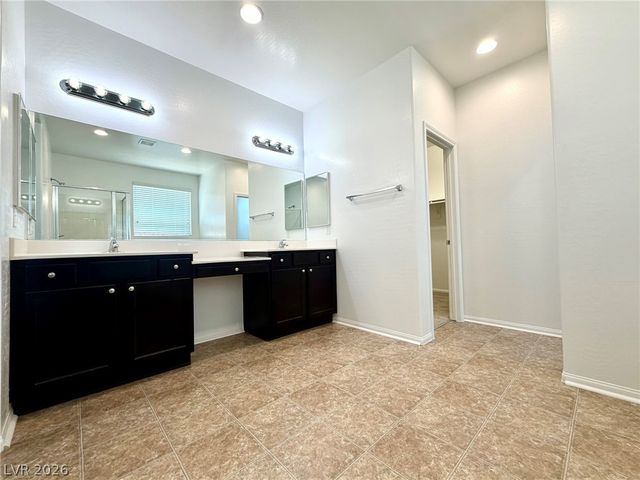 6979 Painted Vista Court, Las Vegas, NV 89142