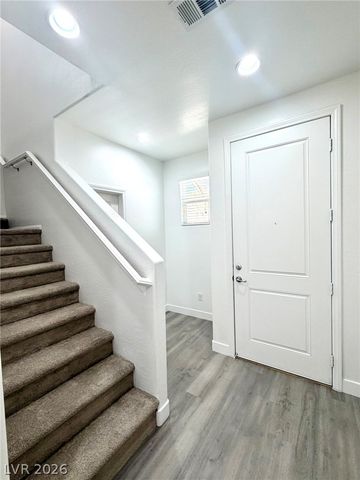 6979 Painted Vista Court, Las Vegas, NV 89142