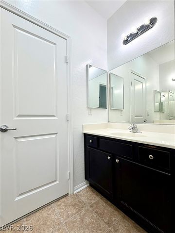 6979 Painted Vista Court, Las Vegas, NV 89142