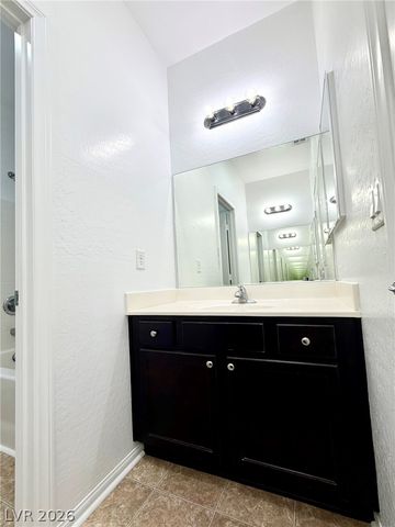 6979 Painted Vista Court, Las Vegas, NV 89142