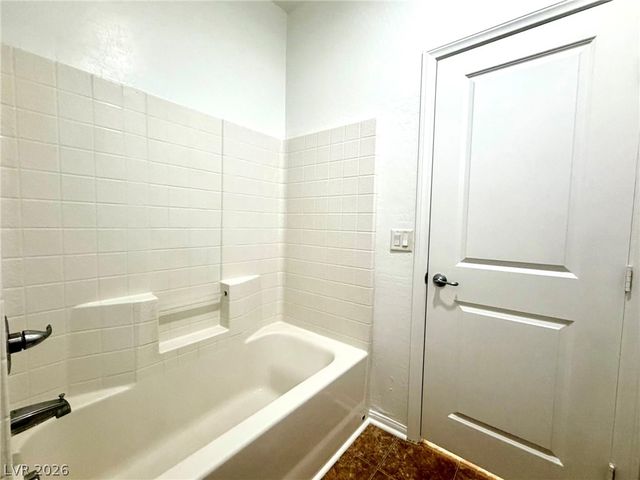 6979 Painted Vista Court, Las Vegas, NV 89142