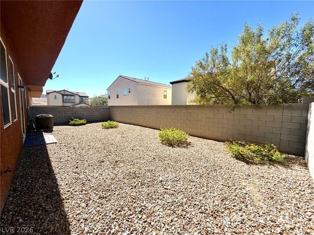 6979 Painted Vista Court, Las Vegas, NV 89142