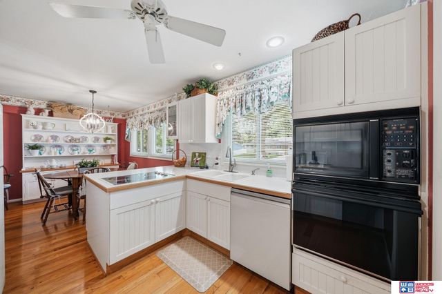 1920 E Bermuda Drive, Lincoln, NE 68506
