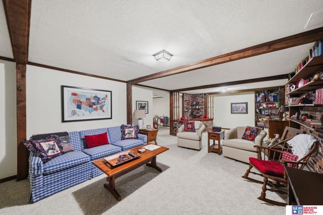 1920 E Bermuda Drive, Lincoln, NE 68506
