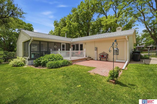 1920 E Bermuda Drive, Lincoln, NE 68506
