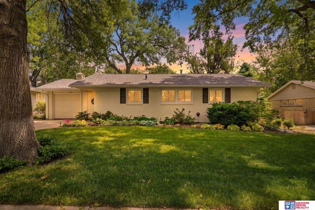 1920 E Bermuda Drive, Lincoln, NE 68506