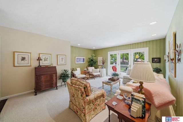 1920 E Bermuda Drive, Lincoln, NE 68506