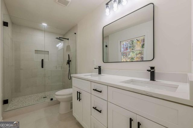 997 Carlisle Road, Stone Mountain, GA 30083