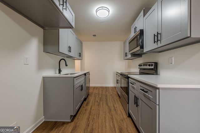 997 Carlisle Road, Stone Mountain, GA 30083