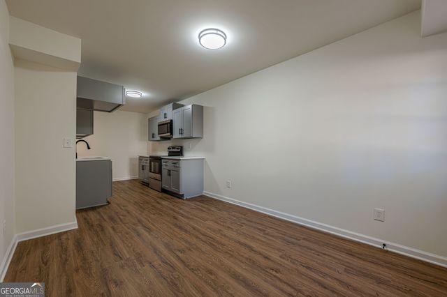 997 Carlisle Road, Stone Mountain, GA 30083