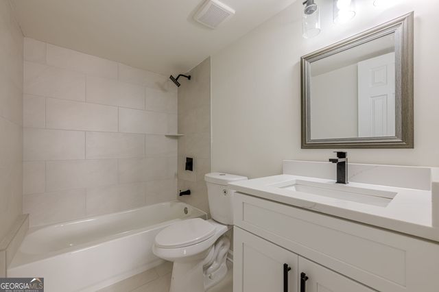 997 Carlisle Road, Stone Mountain, GA 30083