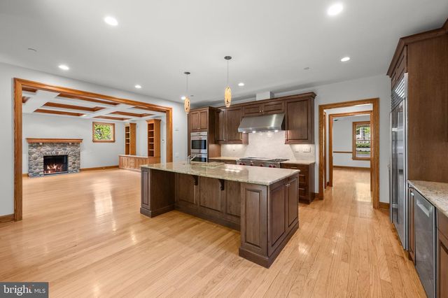 4520 DORSET AVE, Chevy Chase, MD 20815