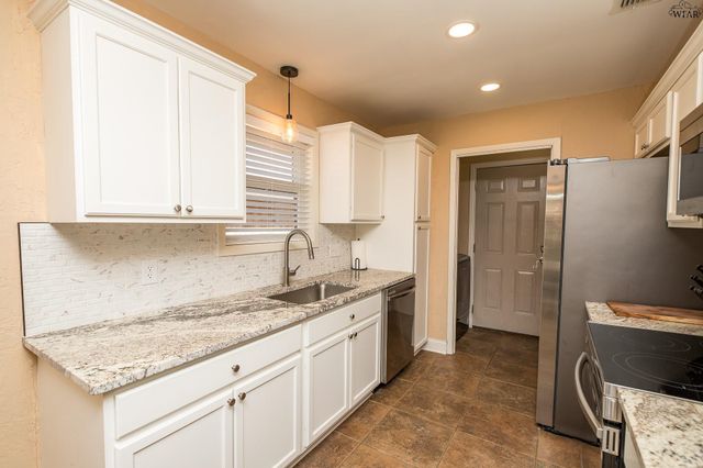 2113 SELMA DRIVE, Wichita Falls, TX 76306