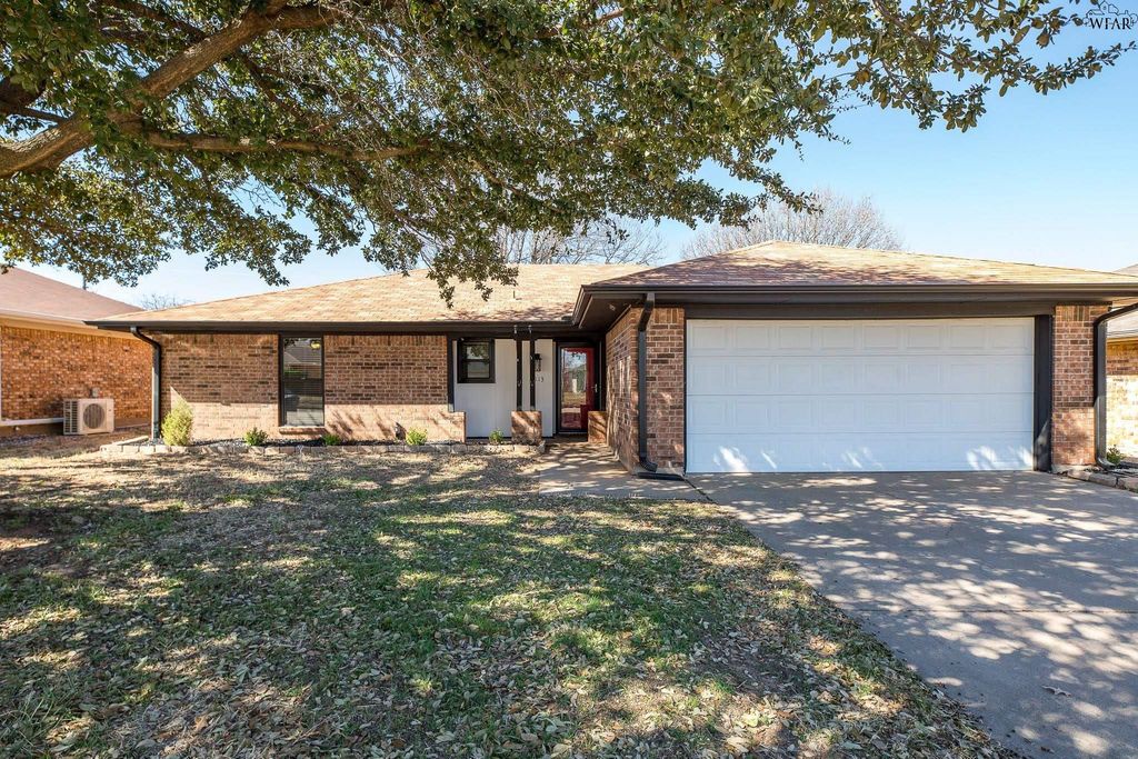 2113 SELMA DRIVE, Wichita Falls, TX 76306