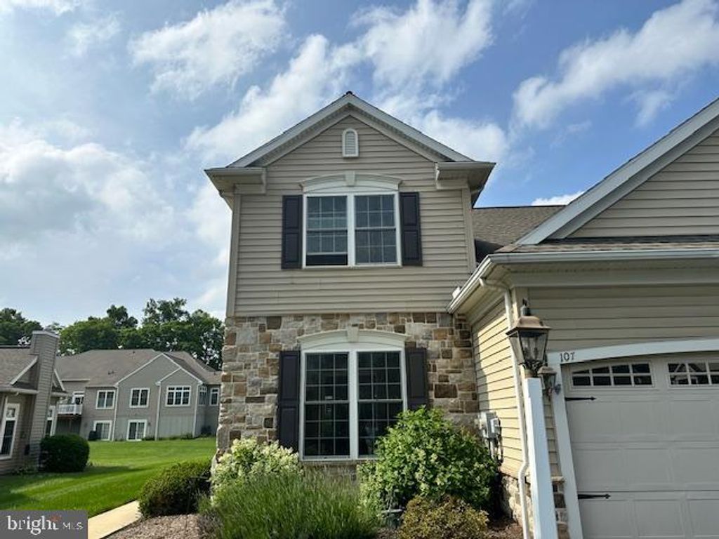 107 BLUEBELL DR, Mechanicsburg, PA 17050