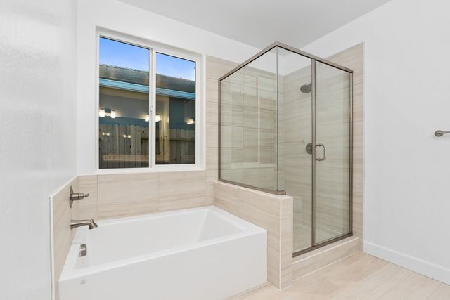 2936 Crystal Downs Avenue, Tulare, CA 93274