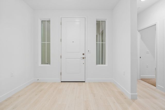 2936 Crystal Downs Avenue, Tulare, CA 93274