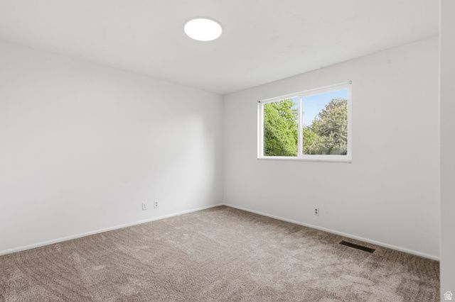 3677 W KEWANEE DR, West Valley City, UT 84120