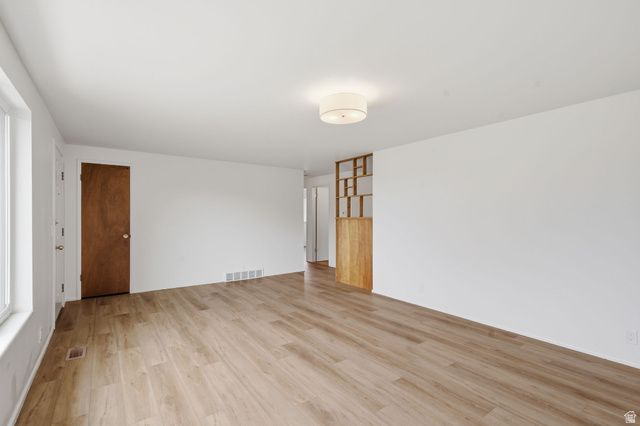 3677 W KEWANEE DR, West Valley City, UT 84120