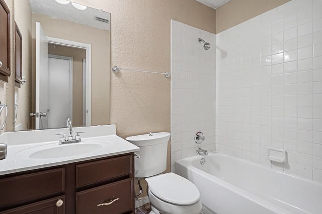 5233 Blue Circle, Haltom City, TX 76137