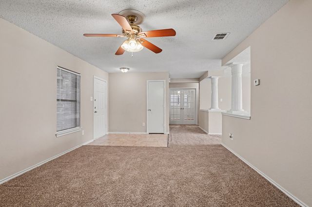 5233 Blue Circle, Haltom City, TX 76137