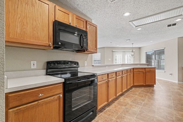5233 Blue Circle, Haltom City, TX 76137