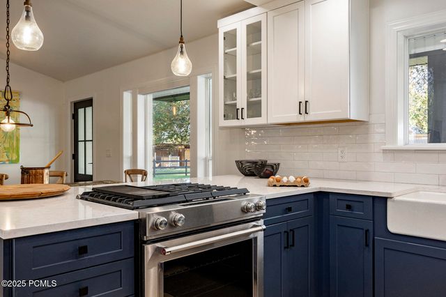 2555 S 3600 West, Charleston, UT 84032