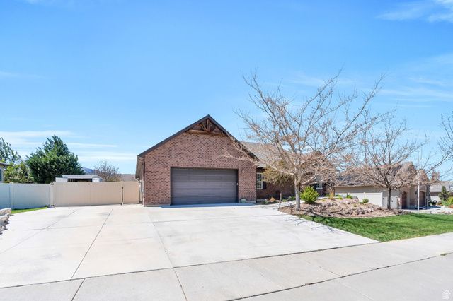 14384 S SHEEPROCK DR, Herriman, UT 84096
