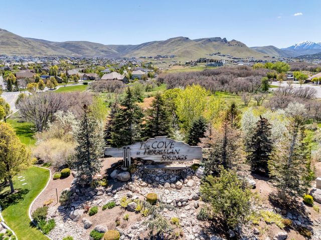 14384 S SHEEPROCK DR, Herriman, UT 84096